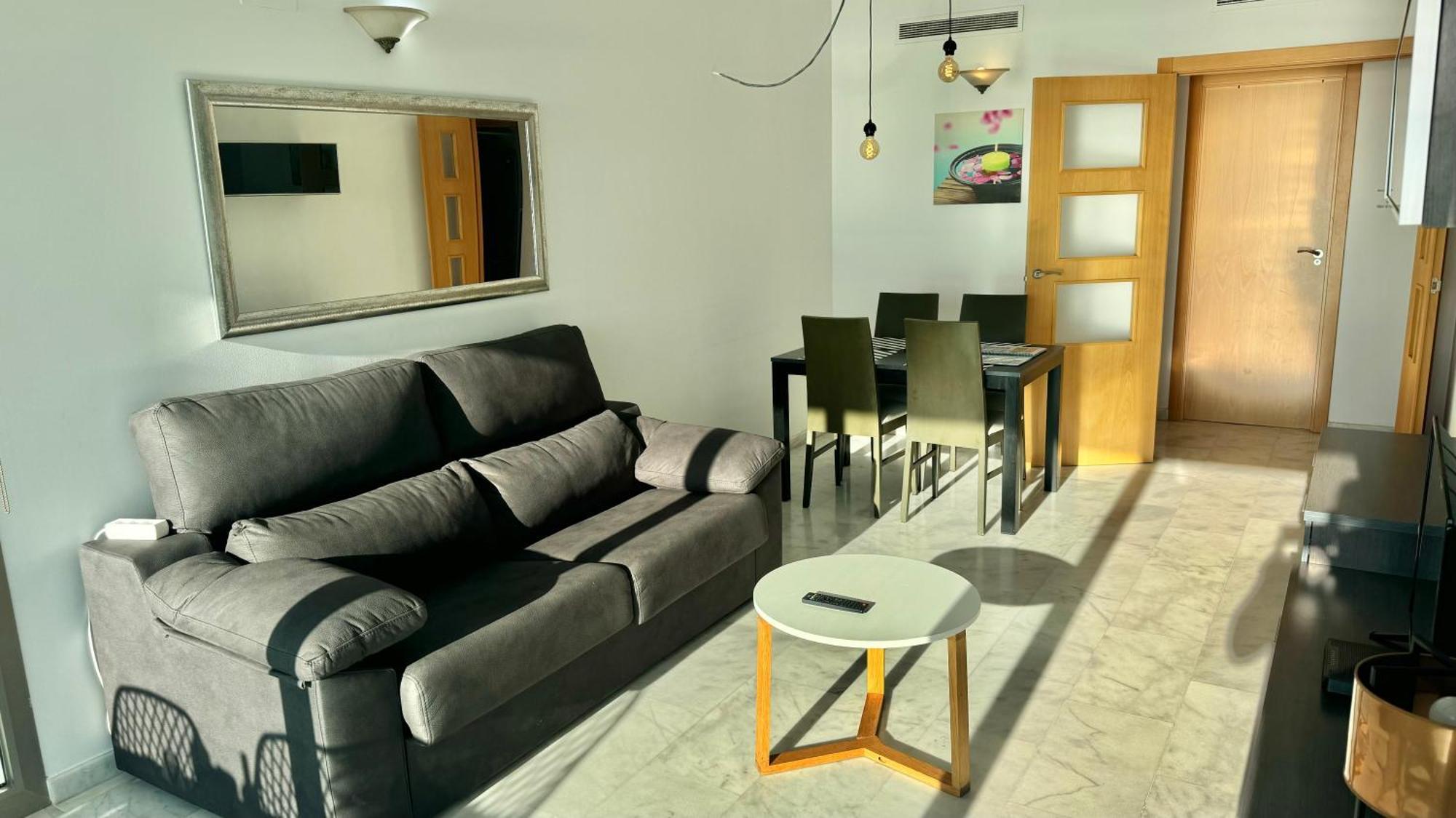 Highrise Apartment With Stunning Views From Private Balcony 85 ベニドルム エクステリア 写真