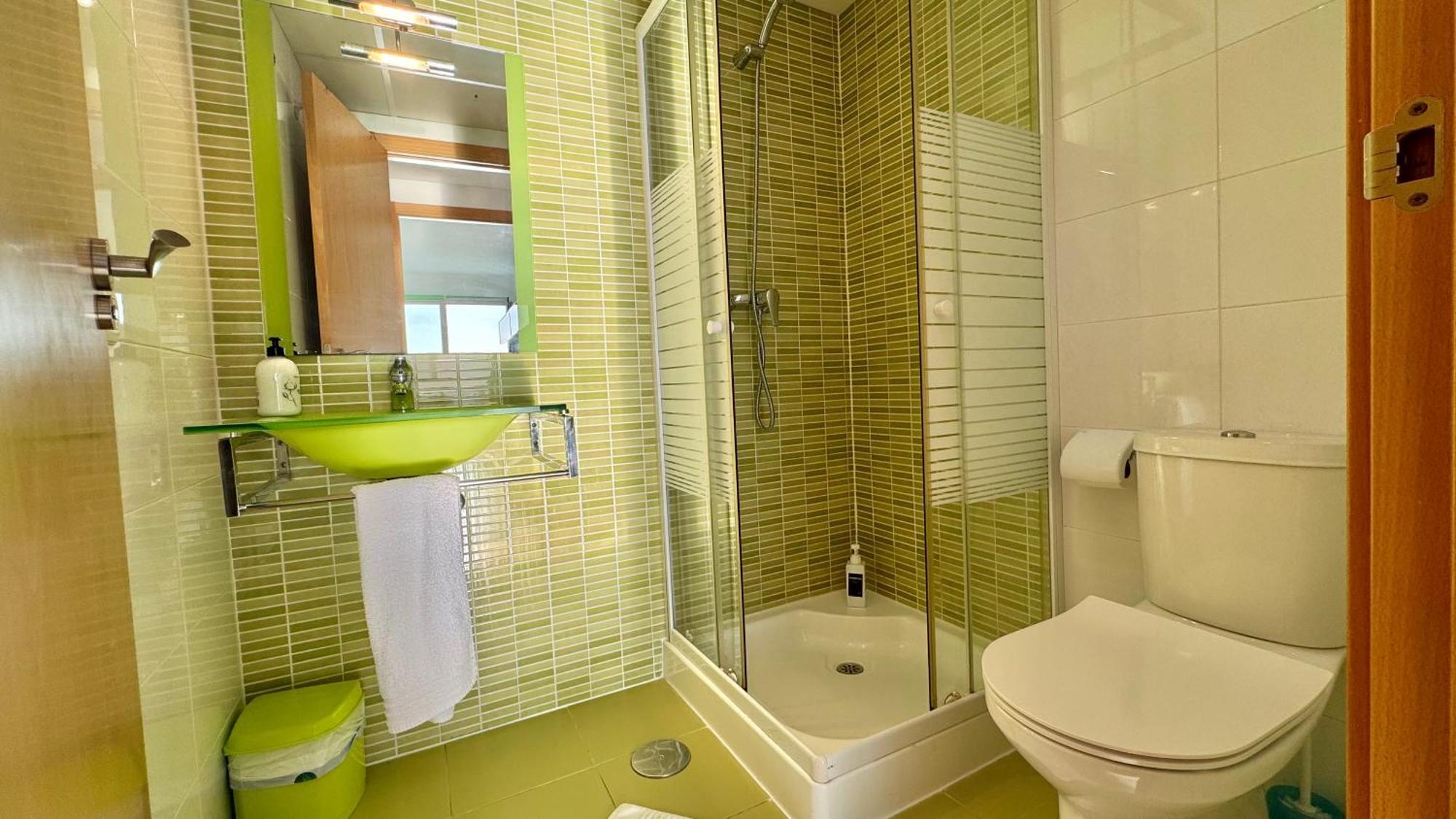 Highrise Apartment With Stunning Views From Private Balcony 85 ベニドルム エクステリア 写真